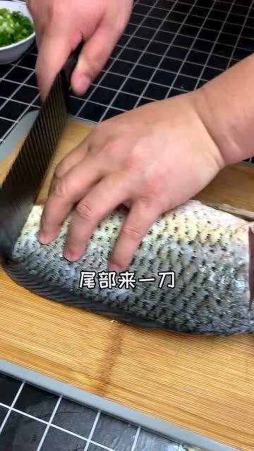 清炖鲤鱼视频教程,家常美味鱼汤制作教程